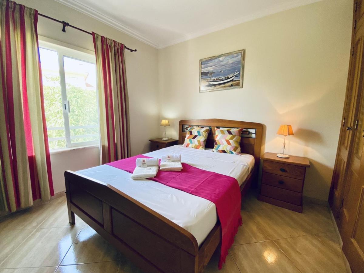 Quarteira Central By Homing Extérieur photo