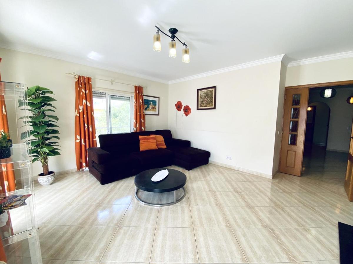 Quarteira Central By Homing Extérieur photo